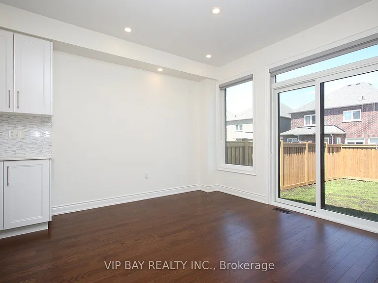 8 Tremoy Rd — Photo 9
