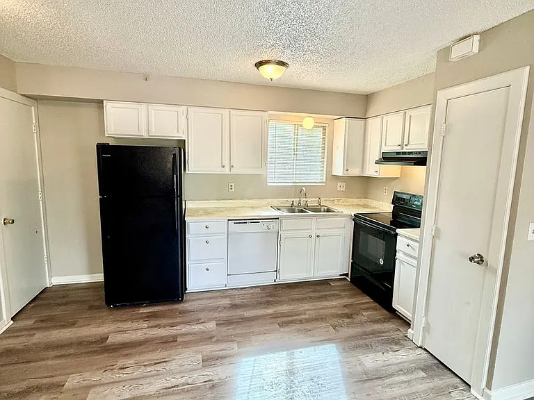 2609 E Dale St. — Photo 7