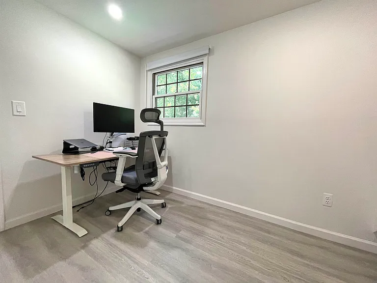 149 W Clinton Ave — Photo 19