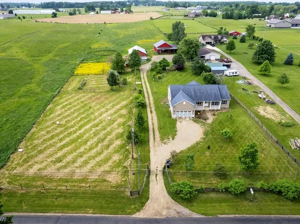12801 Old Lincoln Way E, Orrville, OH 44667