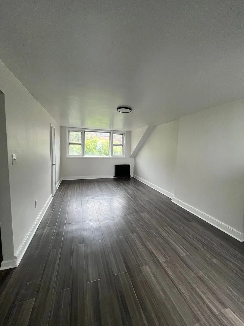 Building Photo - 1212 Perkiomen Ave