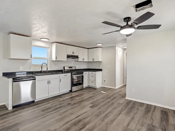 66 Coyote Loop, Moriarty, NM 87035