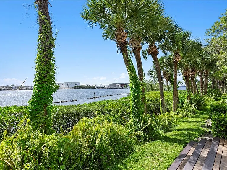 1119 Shipwatch Cir — Photo 28