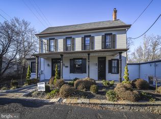 34 E Afton Ave, Morrisville, PA 19067