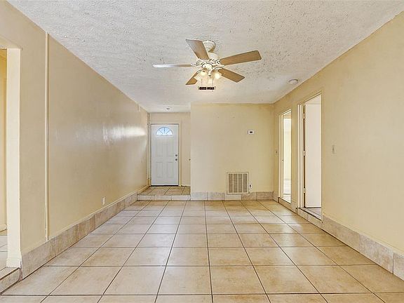 5th image of 4645 Conley St