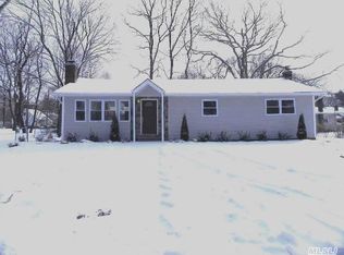 290 2nd Ave, Saint James, NY 11780
