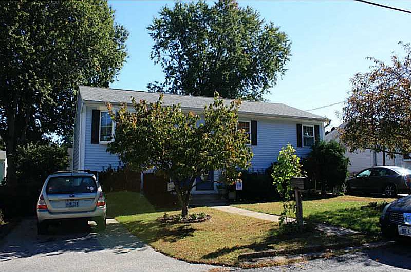 1st image of 221 Villa Ave