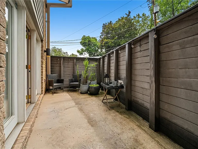 4300 Roswell Rd NE #28 — Photo 16