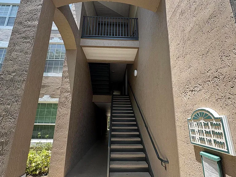 10550 Baymeadows Rd #806 — Photo 4