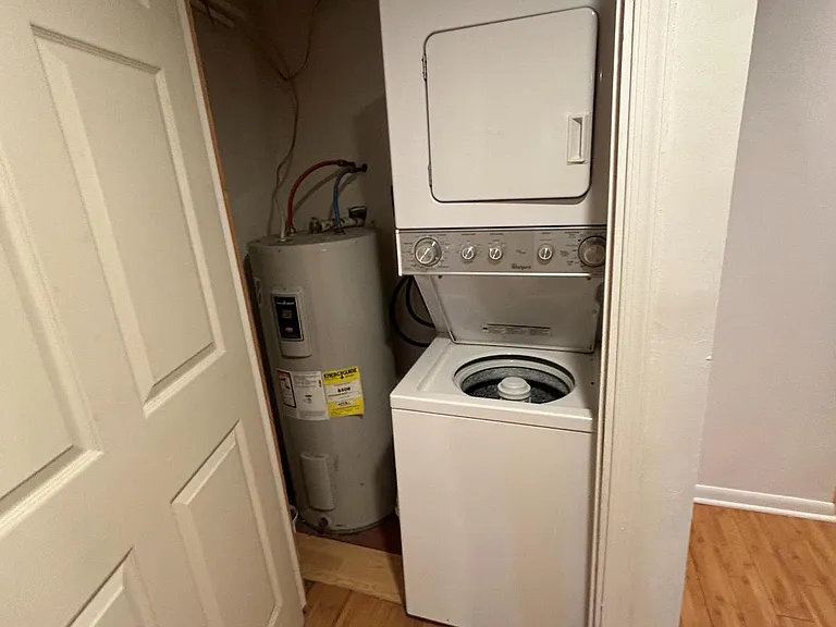 44 S 2nd St #3 — Photo 8