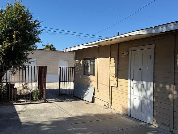 3rd image of 10031 Larson Ave