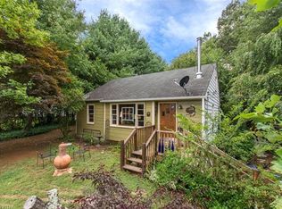15 Ridgeway Dr, Asheville, NC 28806