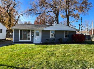 25 Melody Ln, Springfield, IL 62702