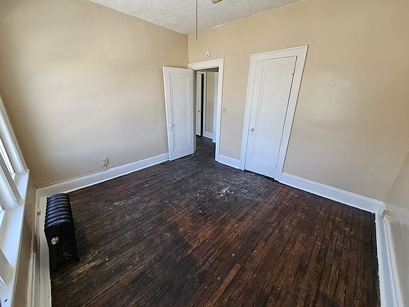 5th image of 1374 Boulevard Ct #411