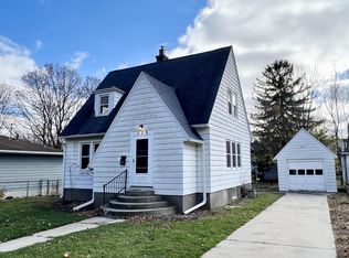 115 Frederick Ave, Fort Atkinson, WI 53538