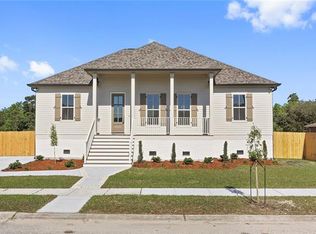 3908 Dominique Dr, Chalmette, LA 70043