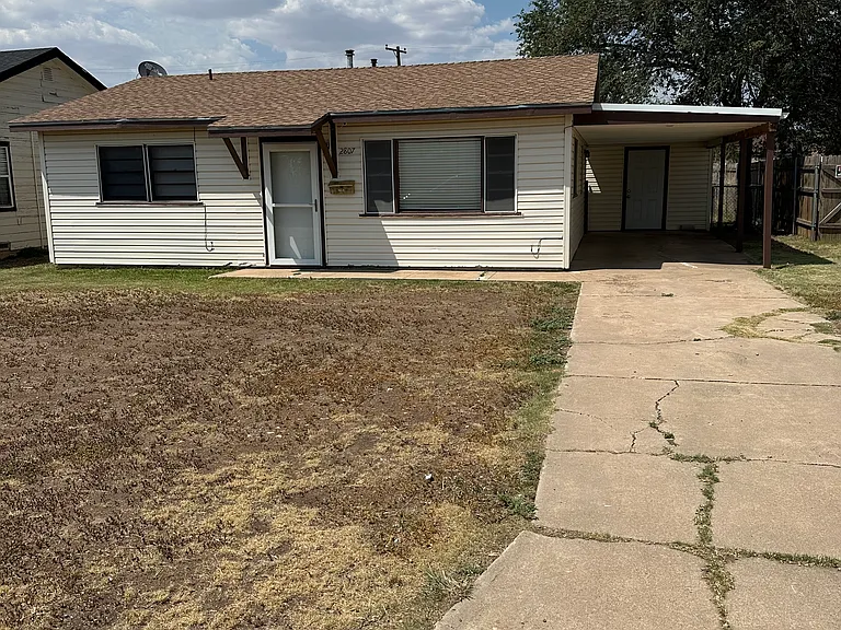 2807 Brook Ave — Photo 1