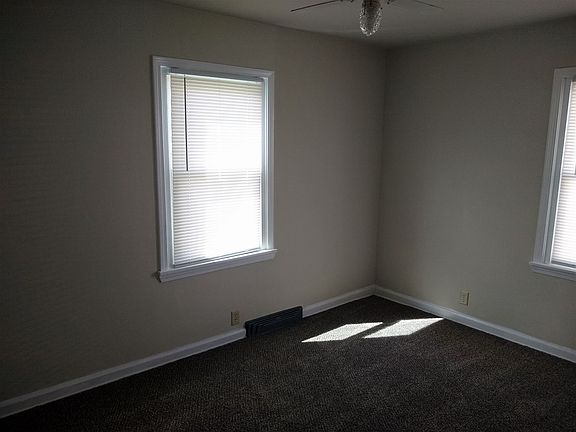 3rd image of 1235 Goodland Ave