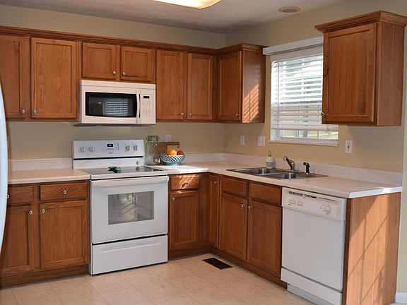 4th image of 5818 San Cristebal Ln #9