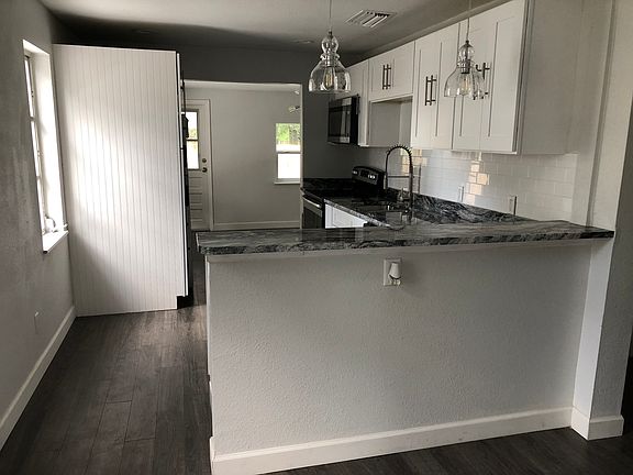 Breakfast bar