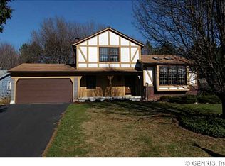 163 Baxton Cir, Rochester, NY 14625