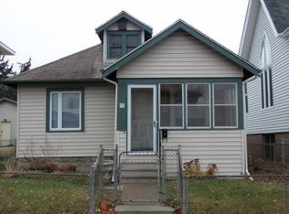 672 Aurora Ave, Saint Paul, MN 55104