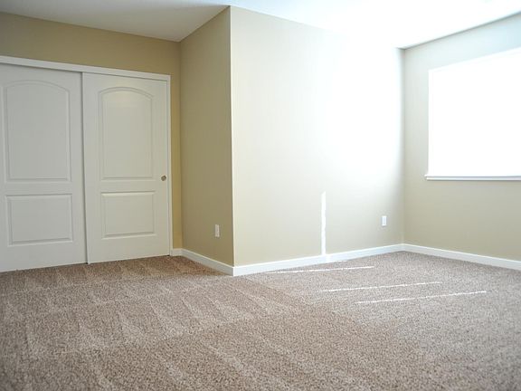 4th image of 1318 NE 45th St #B