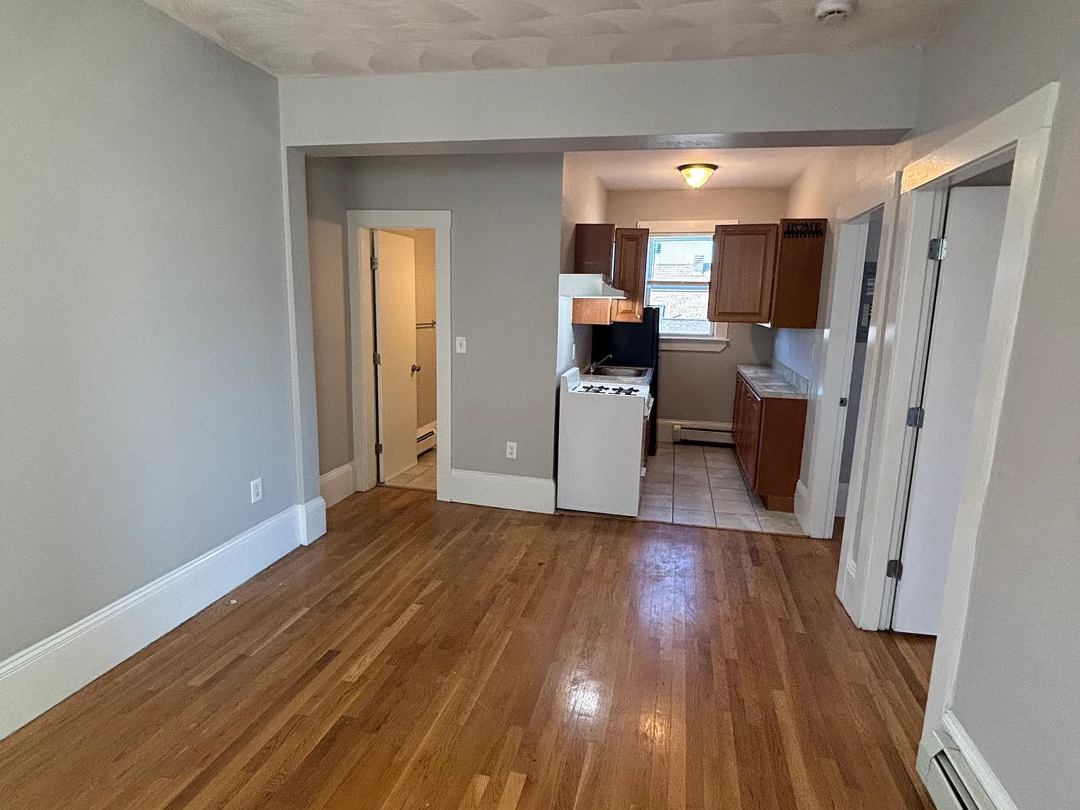 2 bed, $2,400 — Photo 2