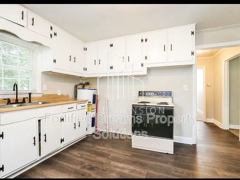 603 Ford St — Photo 5