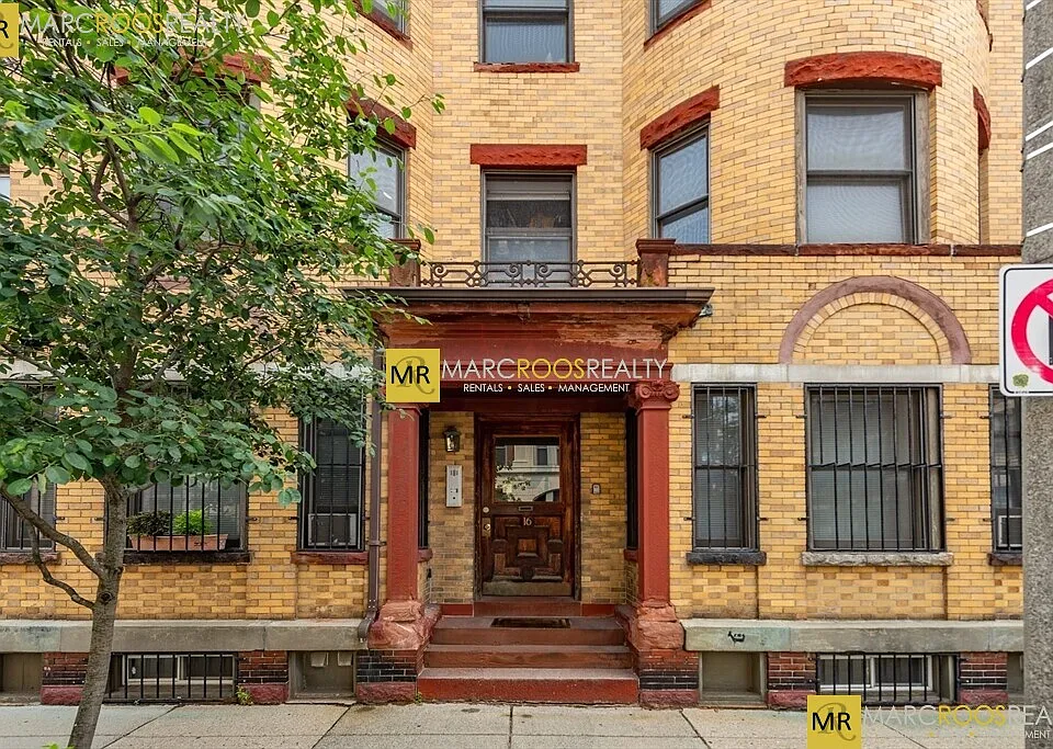 16 Edgerly Rd #1