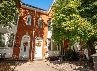 3160 Dundas St W, Toronto, ON M6P 2A1