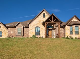 1010 Hilltop Dr, Lavon, TX 75166