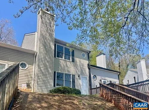 943 Rives St Photo 1