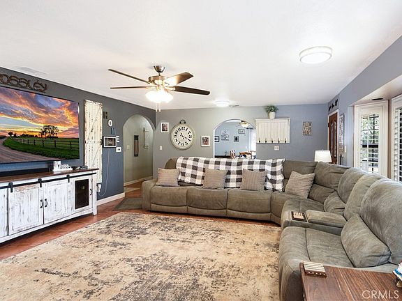 4th image of 1529 Olive St