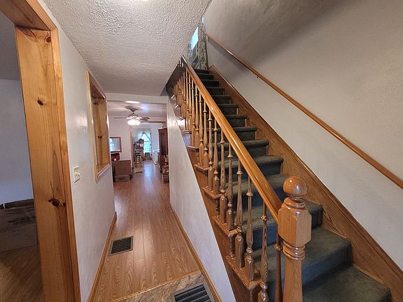 5th image of 105 Clarion St