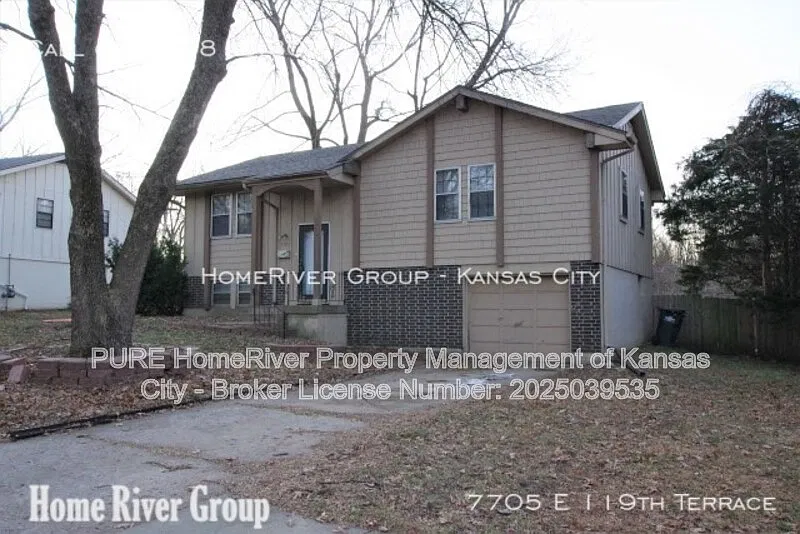 7705 E 119th Ter