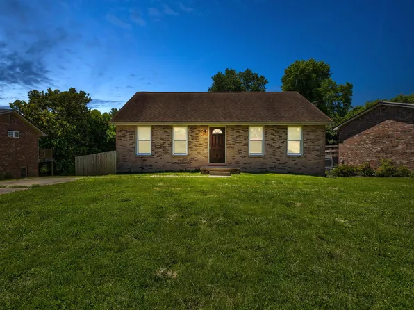 120 Tamarix Dr, Mount Sterling, KY 40353