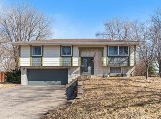 6640 Berkshire Ln N, Maple Grove, MN 55311