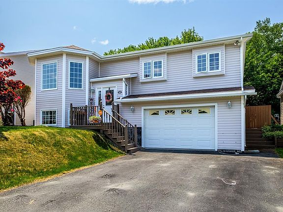 3rd image of 42 Mainsail Drive