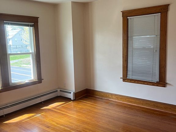 3rd image of 201 McClintock St #B