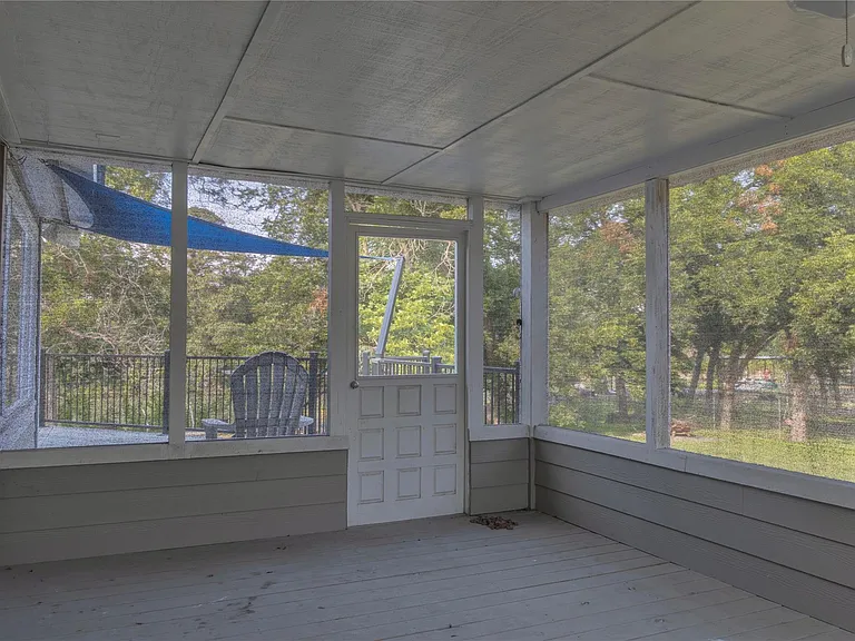 120 Erskine Ferry Rd — Photo 23