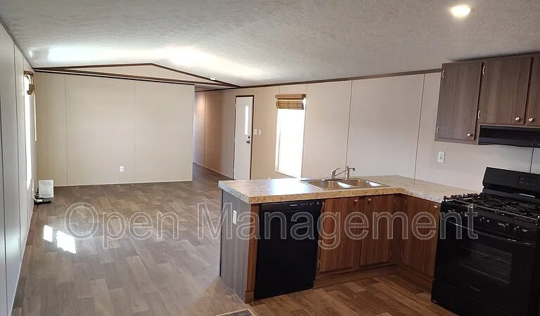 24 Erin Ln #78 — Photo 10
