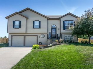 17535 W 160th St, Olathe, KS 66062