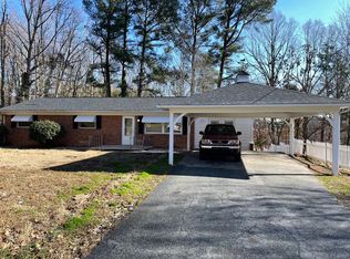 1402 Meadowbrook Rd, Asheboro, NC 27203
