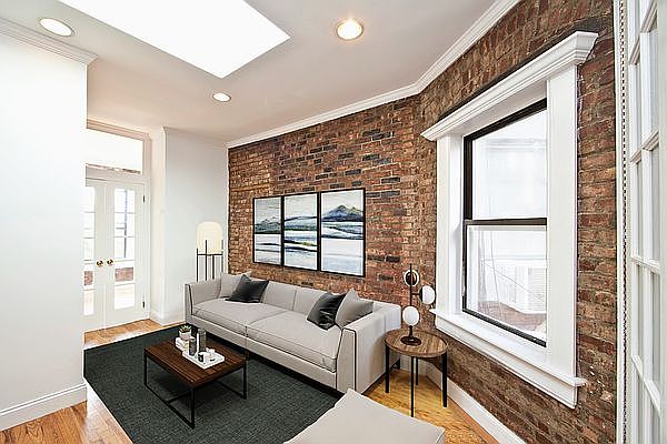 1st image of 13 Essex St APT 21