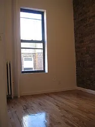 Rented by Tower Brokerage