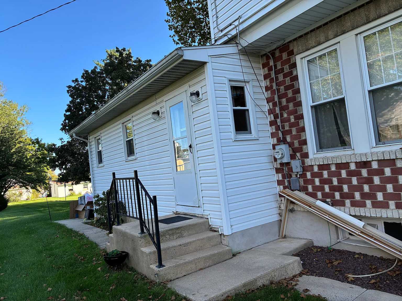 Studio, 368 sqft, $1,050 — Photo 1