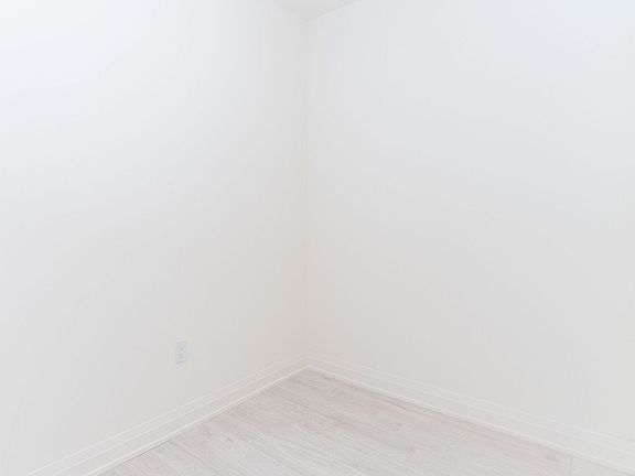 4th image of 509 Dundas St W #205