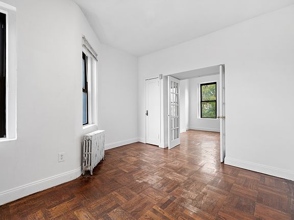 3rd image of 715 E 5th St #50D