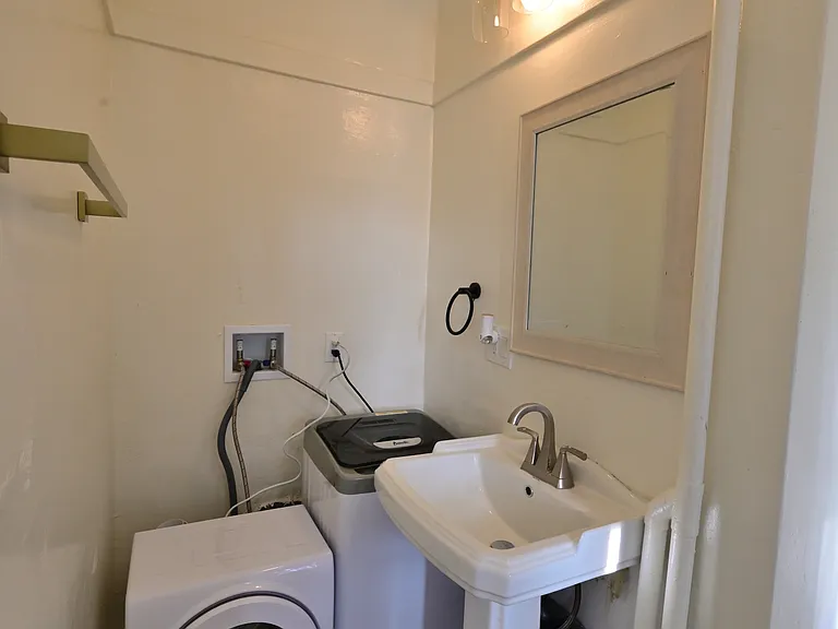 48 Navy St #16 — Photo 23